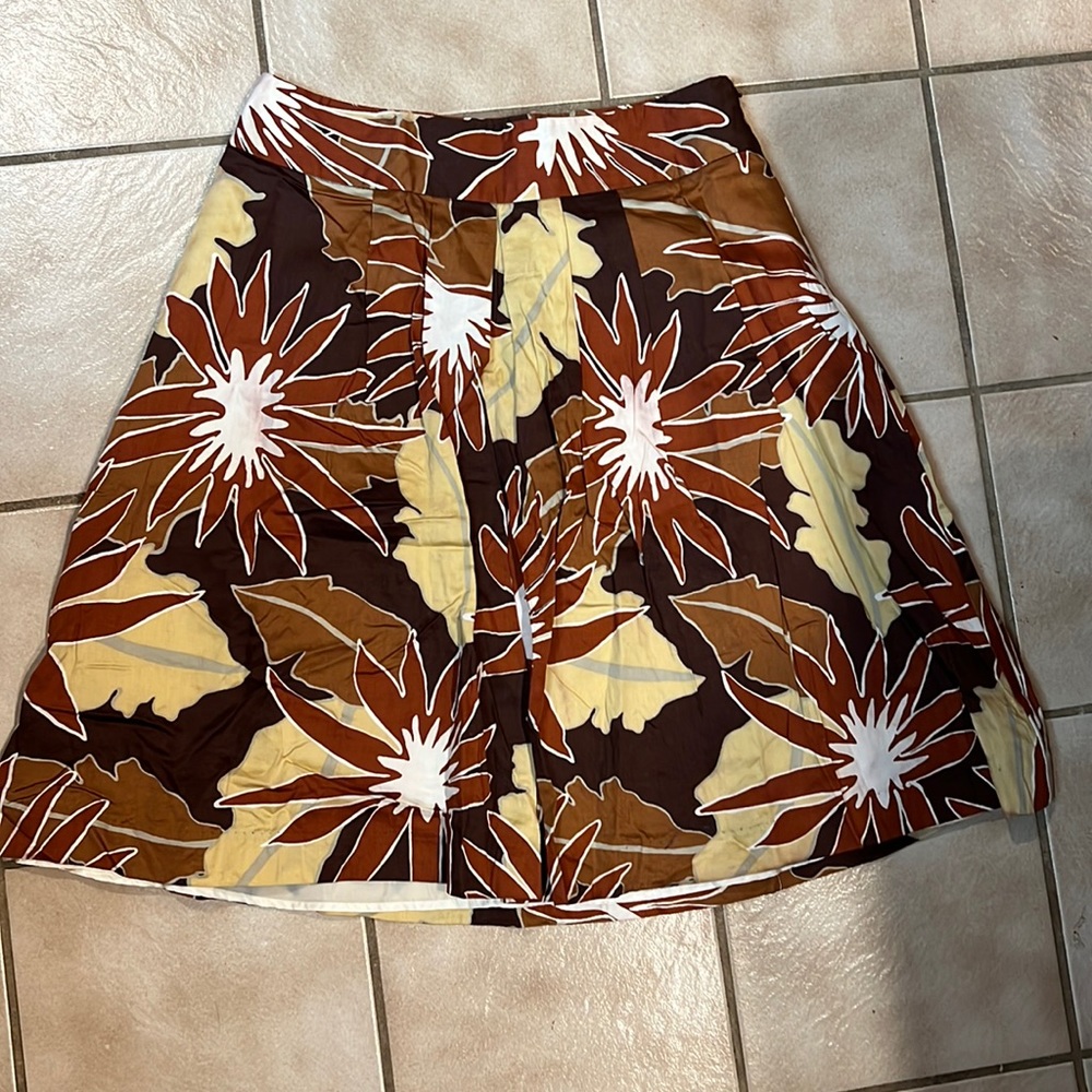 Marona skirt size 4 fun print